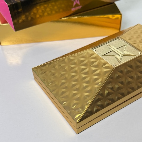 Gold Blooded Jeffree Star Cosmetics - Picture 2 of 5